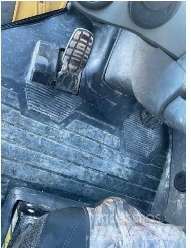 CAT 930M Chargeuse sur pneus