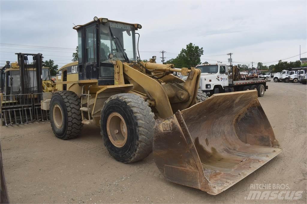 CAT 938G Chargeuse sur pneus