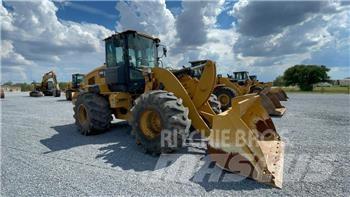 CAT 938M Chargeuse sur pneus