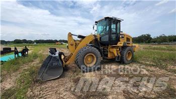 CAT 938M Chargeuse sur pneus