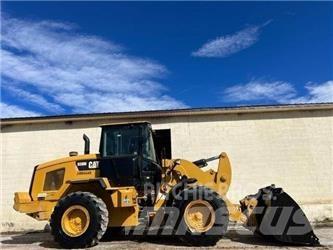 CAT 938M Chargeuse sur pneus