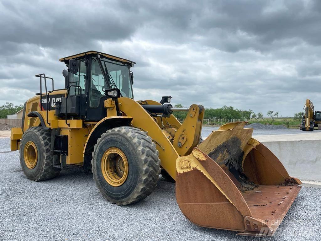 CAT 950M Chargeuse sur pneus