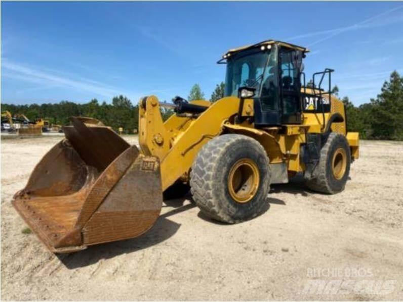 CAT 950M Chargeuse sur pneus