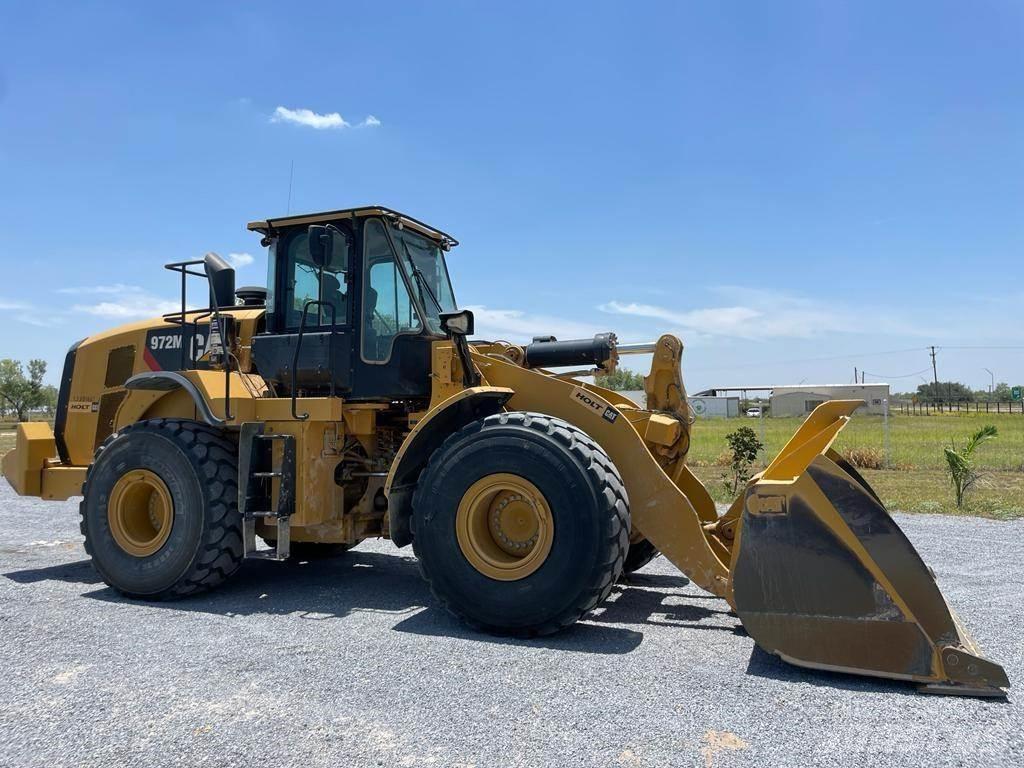 CAT 972M Chargeuse sur pneus