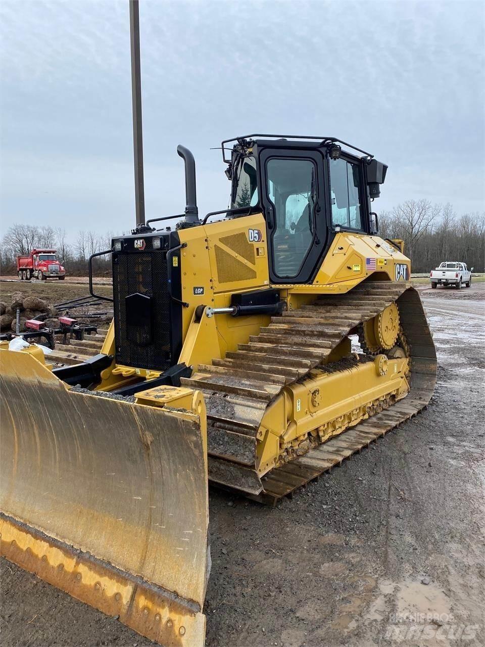 CAT D5 LGP Bouteurs sur chenilles