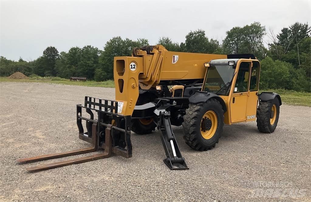 CAT TL1255 Chariot télescopique