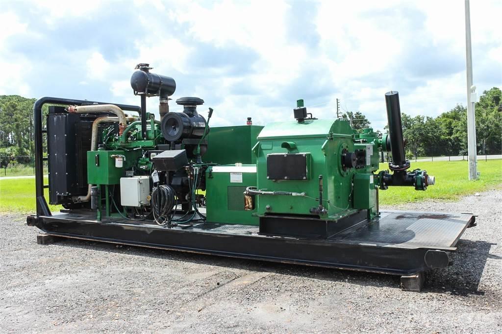  CUSTOM MADE VT-466 Pompe à eau / Motopompe