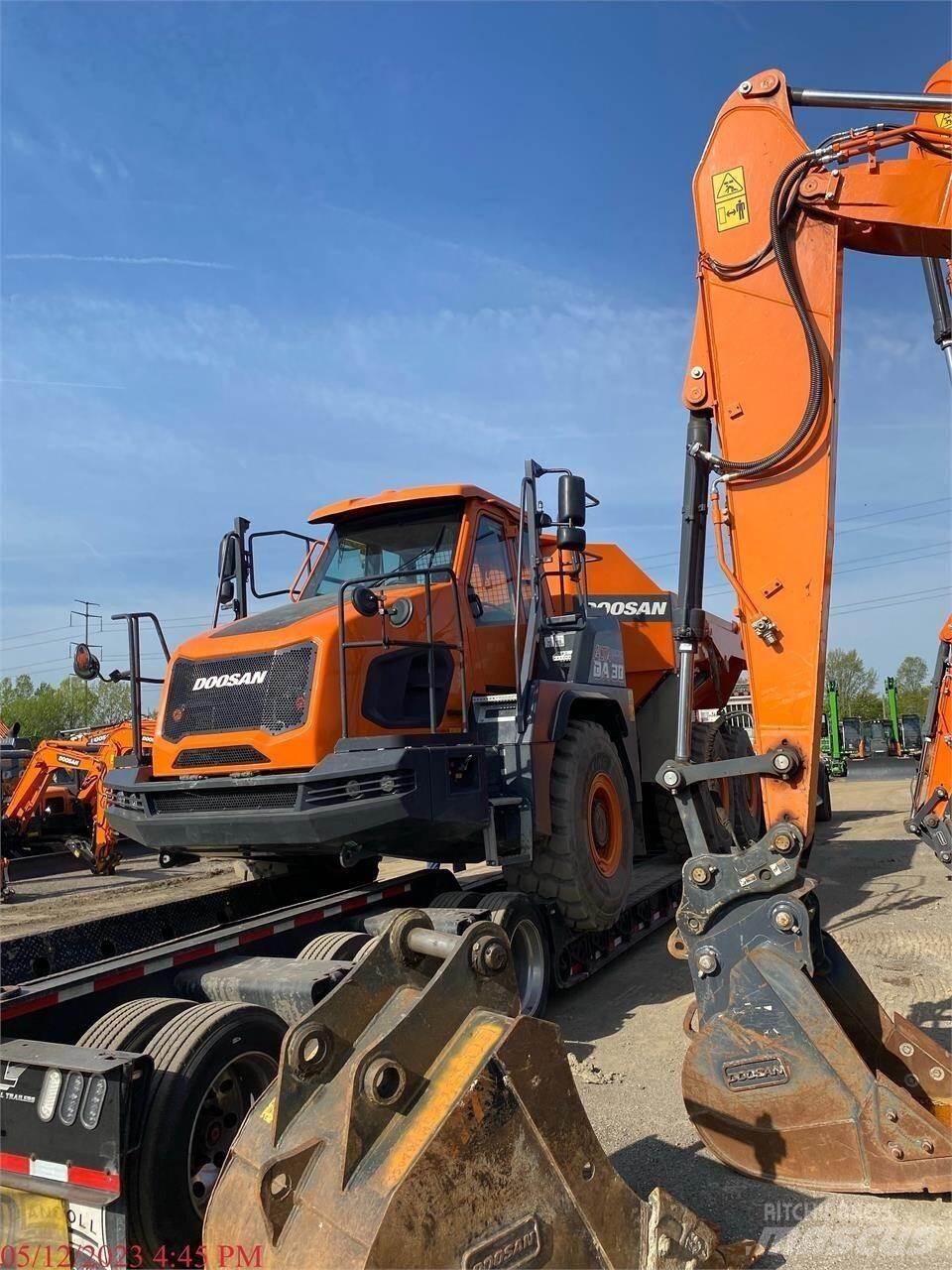 Develon DA30-5 Tombereau articulé