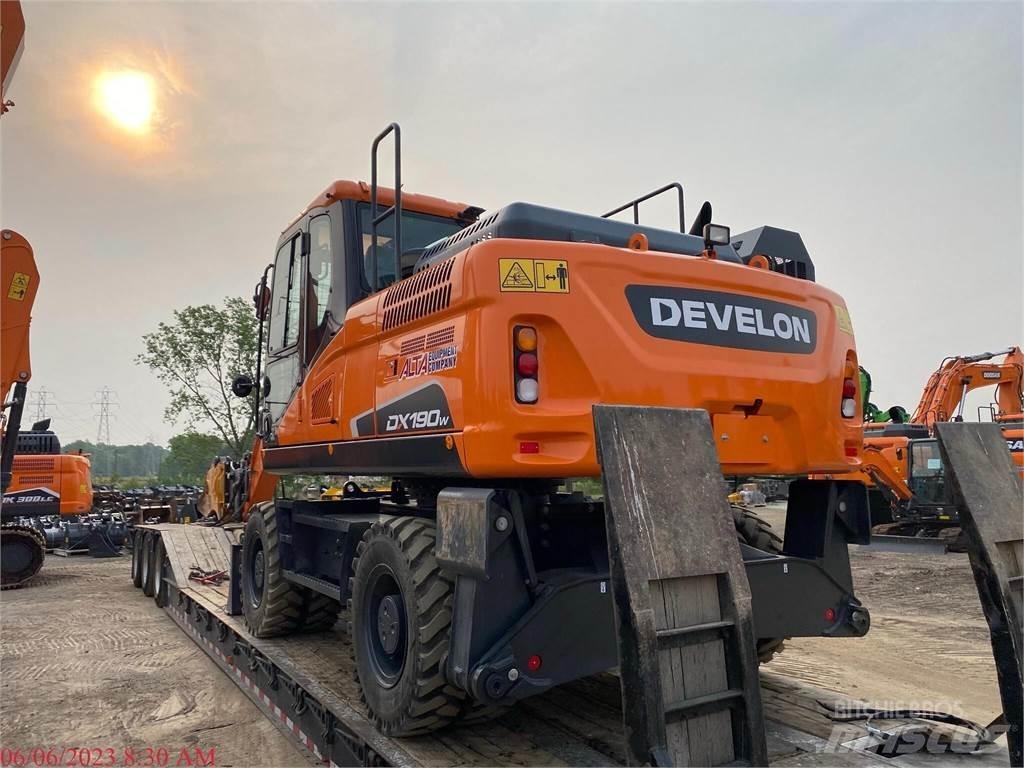 Develon DX190W-5 Pelle sur pneus