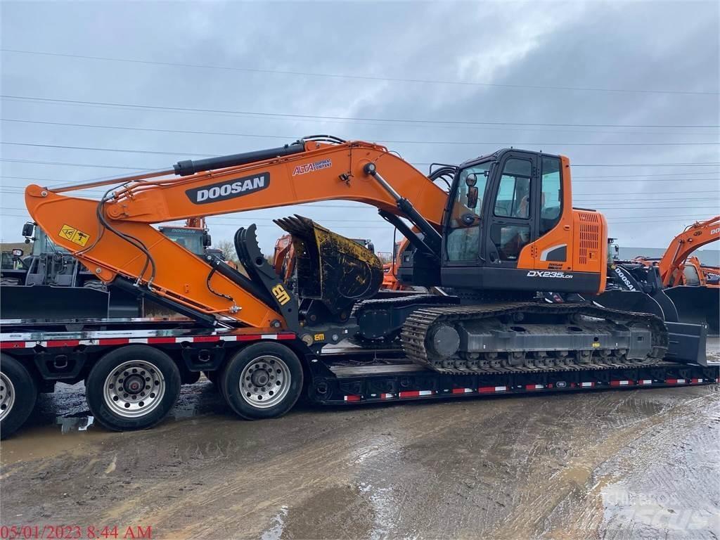 Develon DX235 LCR-5 Pelle sur chenilles