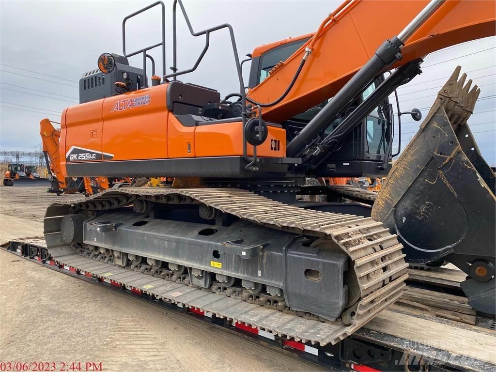 Develon DX255 LC-7 Pelle sur chenilles