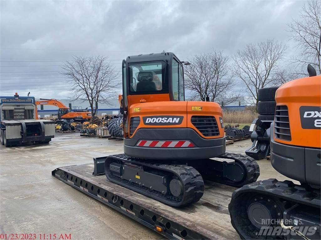 Develon DX62R-3 Pelle sur chenilles