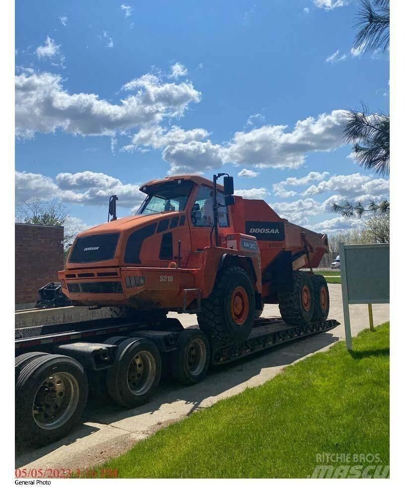 Doosan DA30 Tombereau articulé