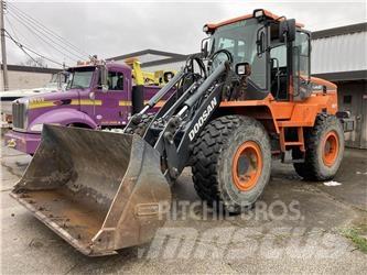 Doosan DL200TC-5 Chargeuse sur pneus