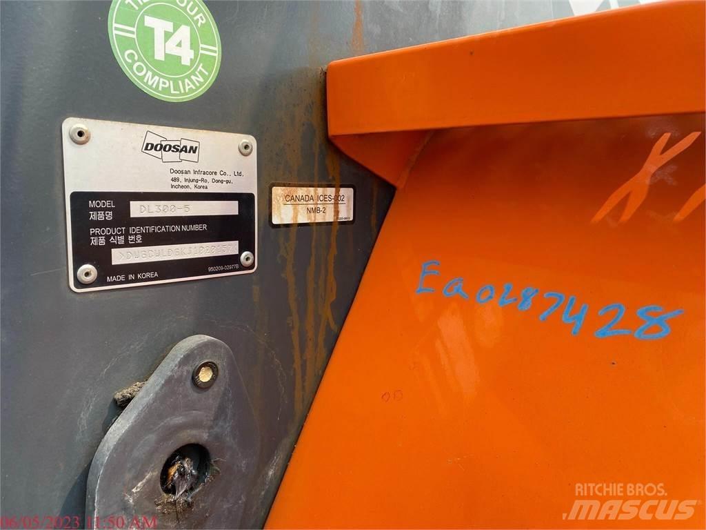 Doosan DL300-5 Chargeuse sur pneus