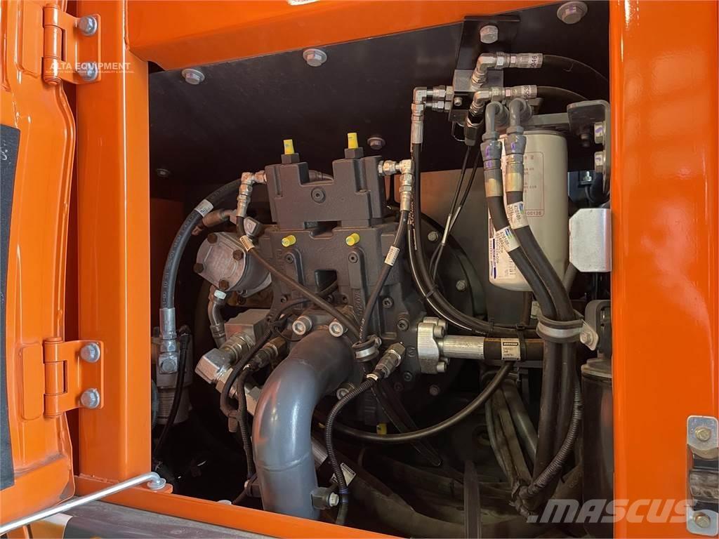 Doosan DX140W-5 Pelle sur pneus