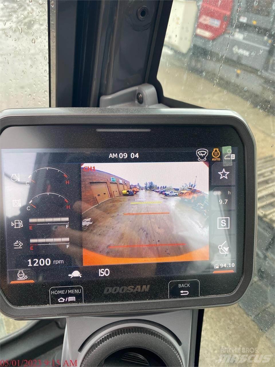 Doosan DX300 LC Pelle sur chenilles
