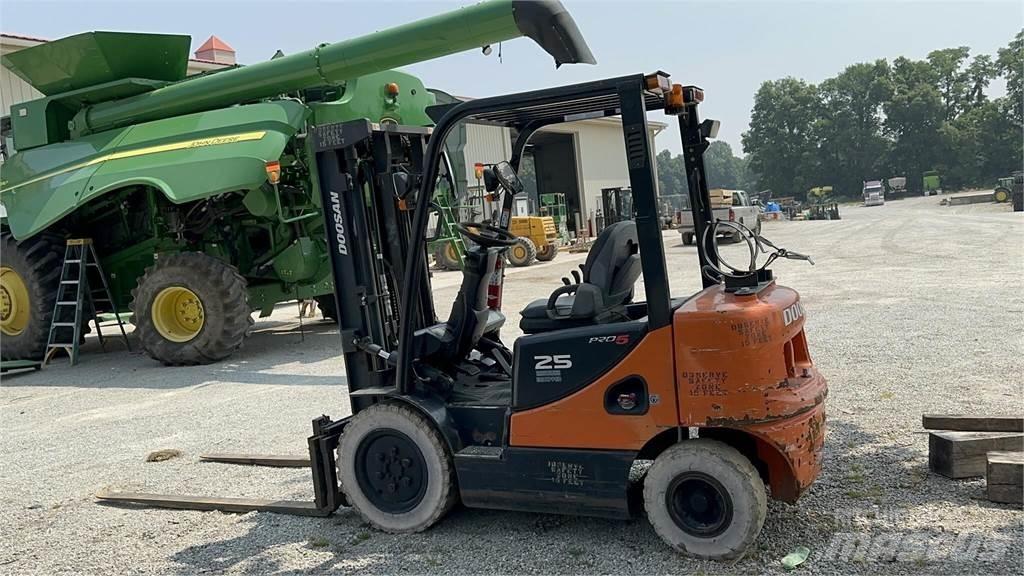 Doosan G25P-5 Autres Chariots élévateurs