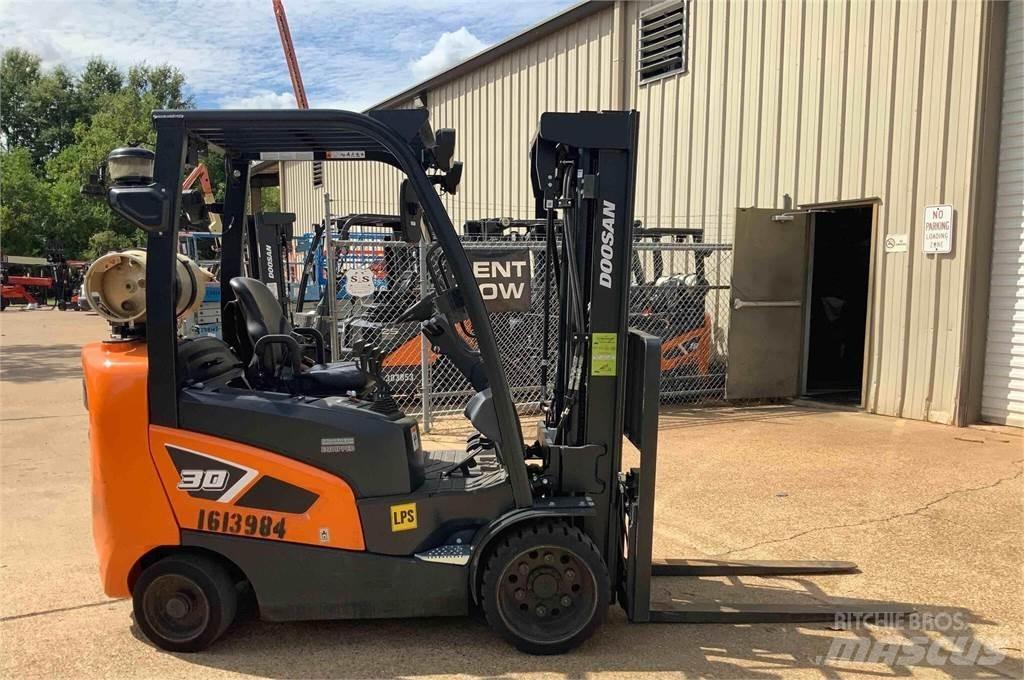 Doosan GC30S-9 Autres Chariots élévateurs