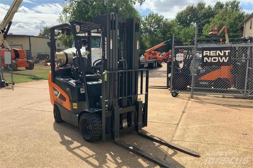 Doosan GC30S-9 Autres Chariots élévateurs