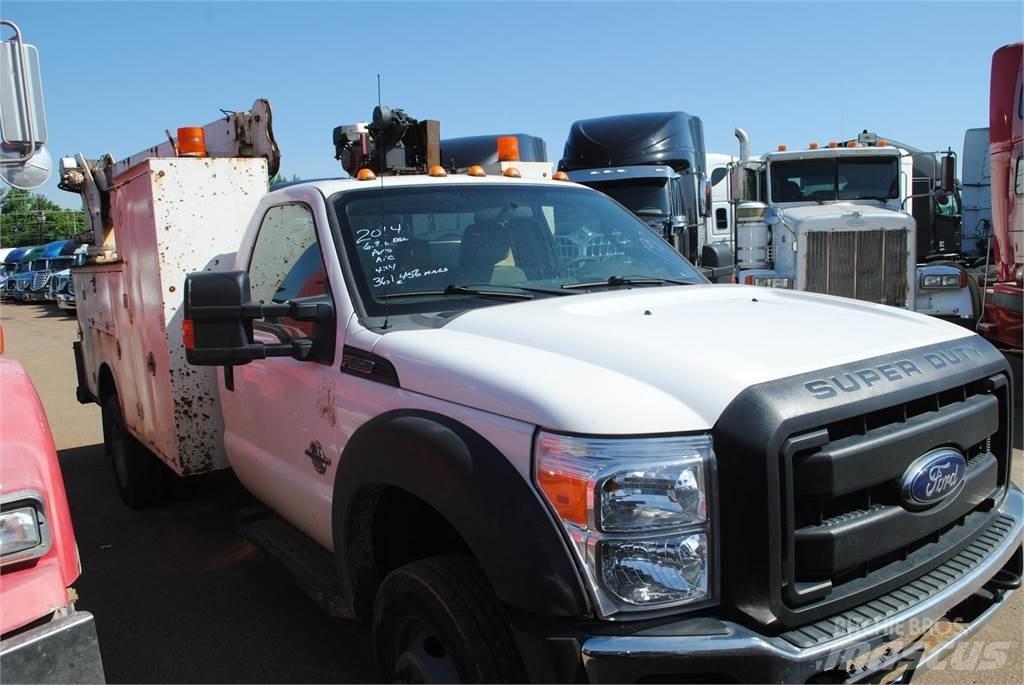 Ford F550 Camions et véhicules municipaux