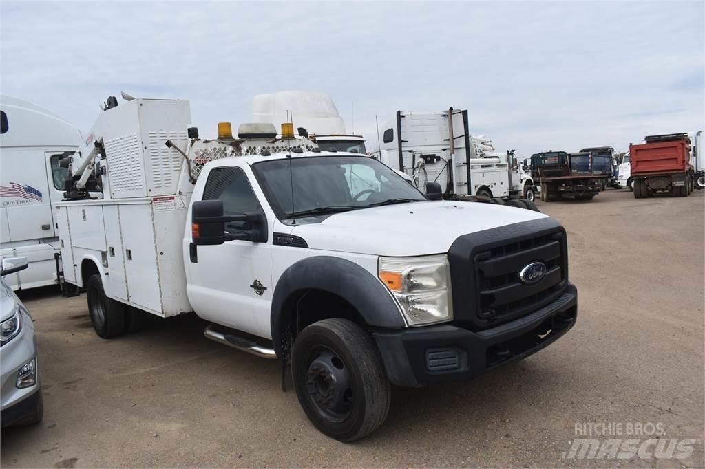Ford F550 Camions et véhicules municipaux