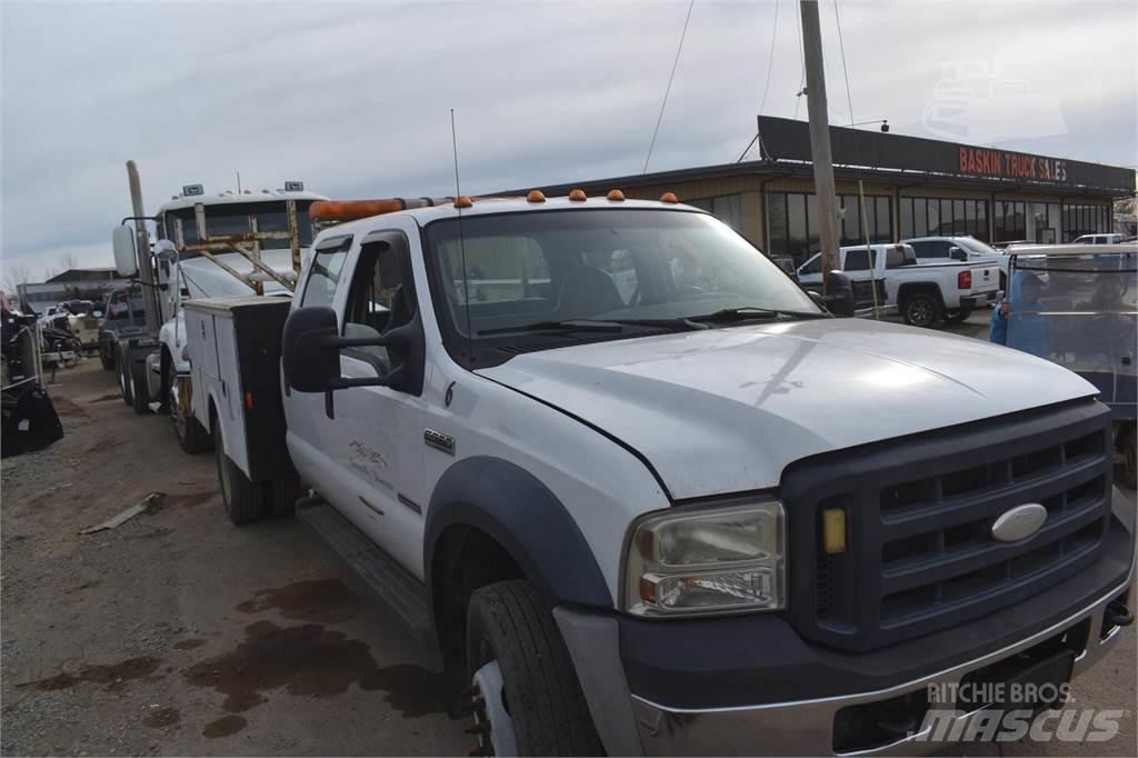Ford F550 Camions et véhicules municipaux