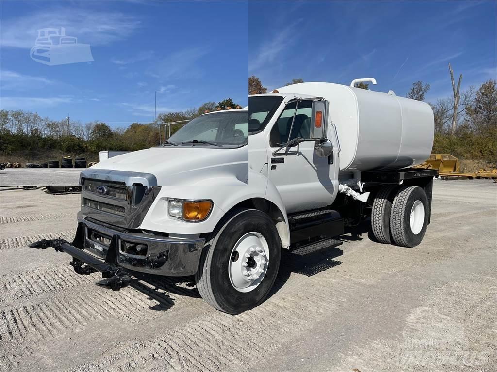Ford F650 XL SD Camion citerne à eau