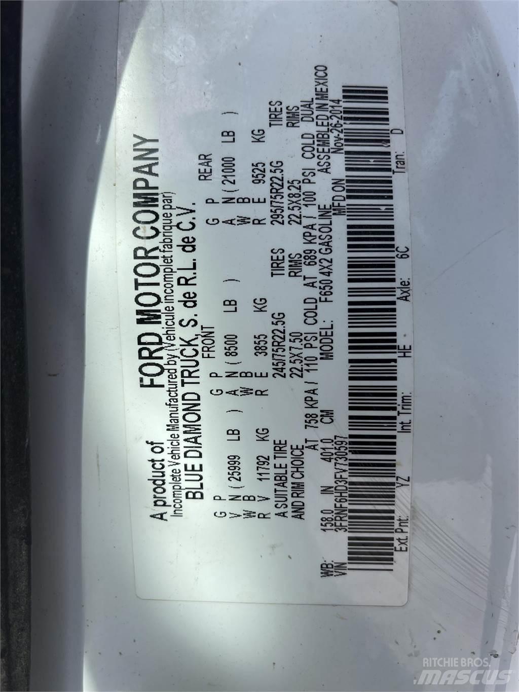 Ford F650 XL SD Camion citerne à eau