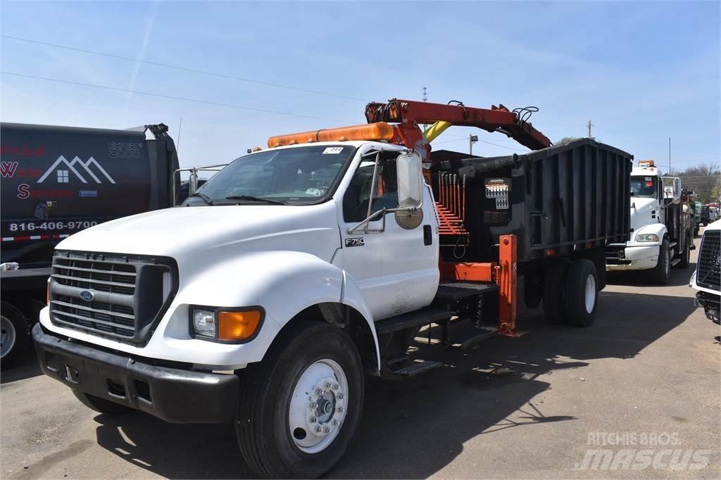 Ford F750 Camion plateau ridelle avec grue