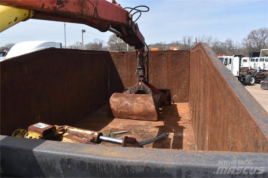 Ford F750 Camion plateau ridelle avec grue