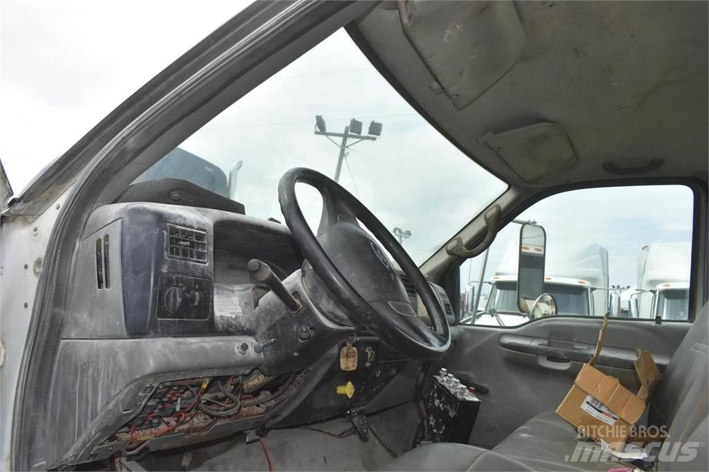 Ford F750 Motrici cisterna