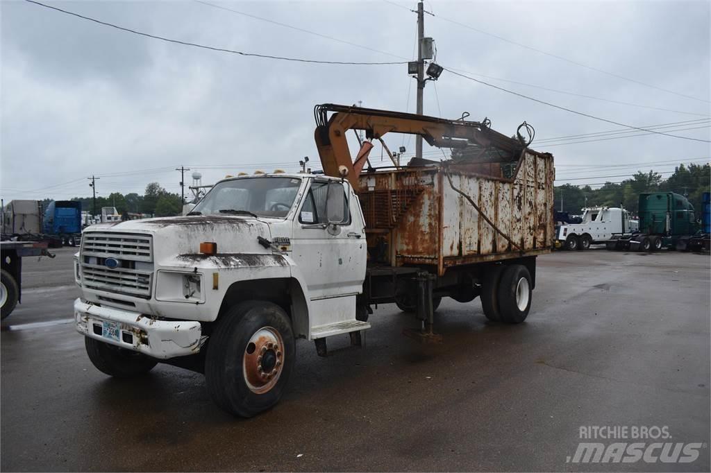 Ford F800 Camion plateau ridelle avec grue