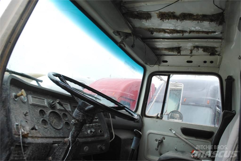 Ford L8000 Camion malaxeur