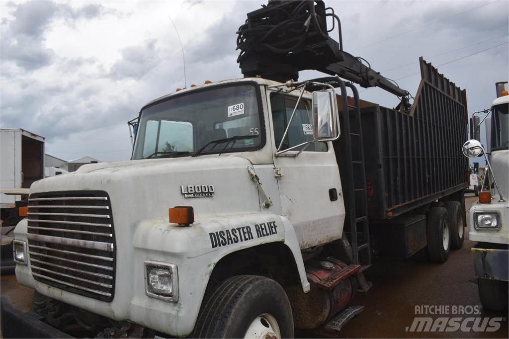 Ford L8000 Camion plateau ridelle avec grue