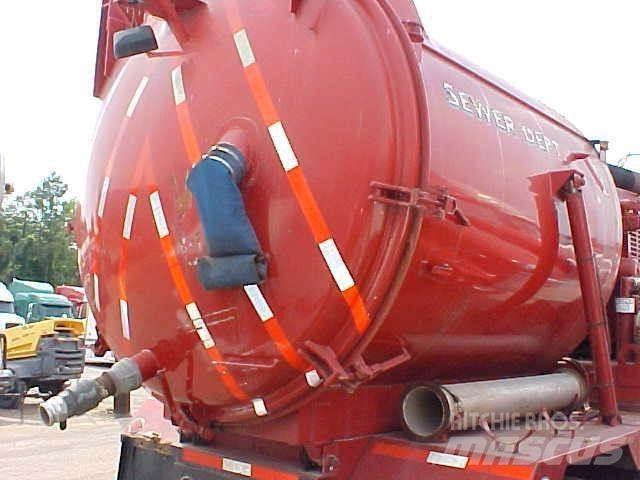 Ford L8000 Motrici cisterna