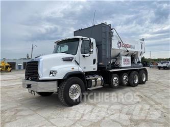 Freightliner 114SD Camion malaxeur