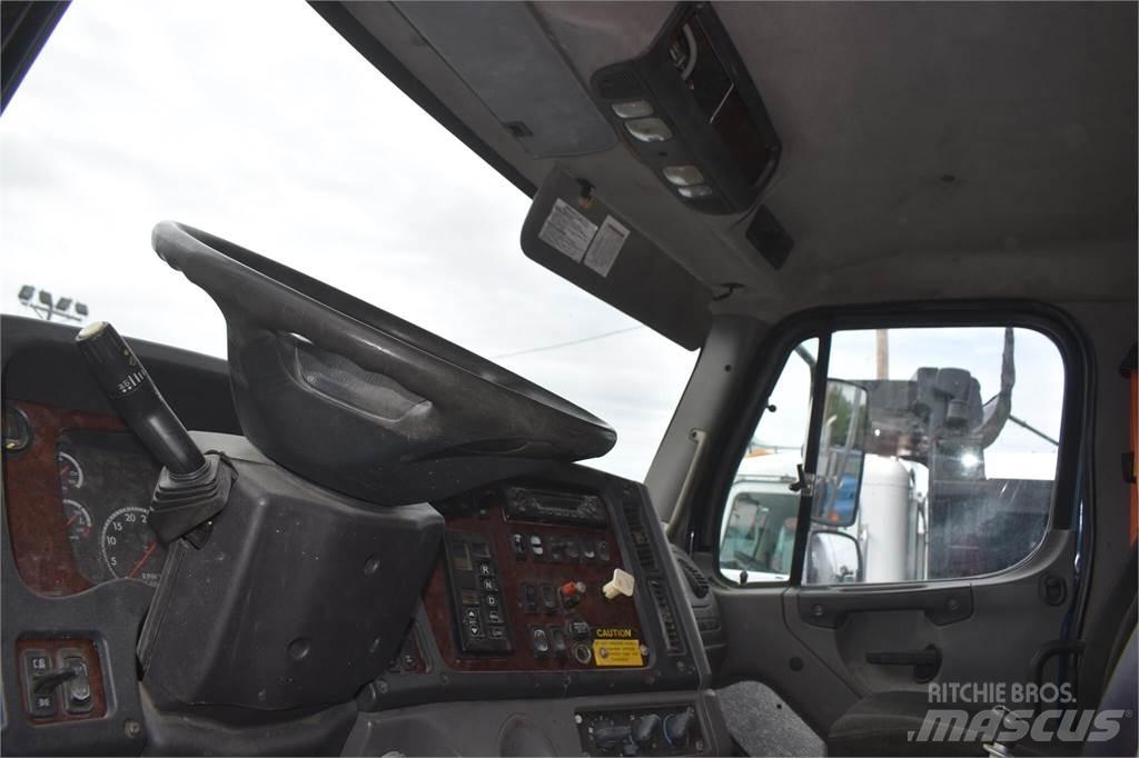 Freightliner 114SD Camion benne