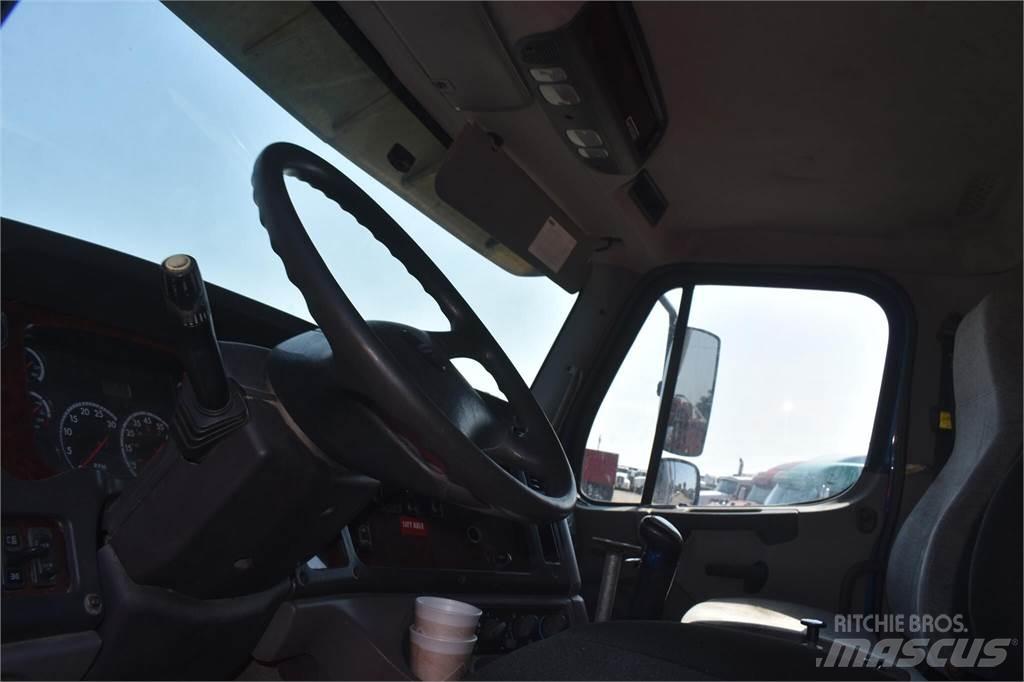 Freightliner 114SD Camion benne