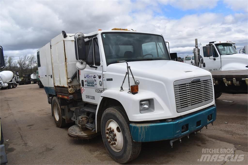 Freightliner FL70 Camion balayeur