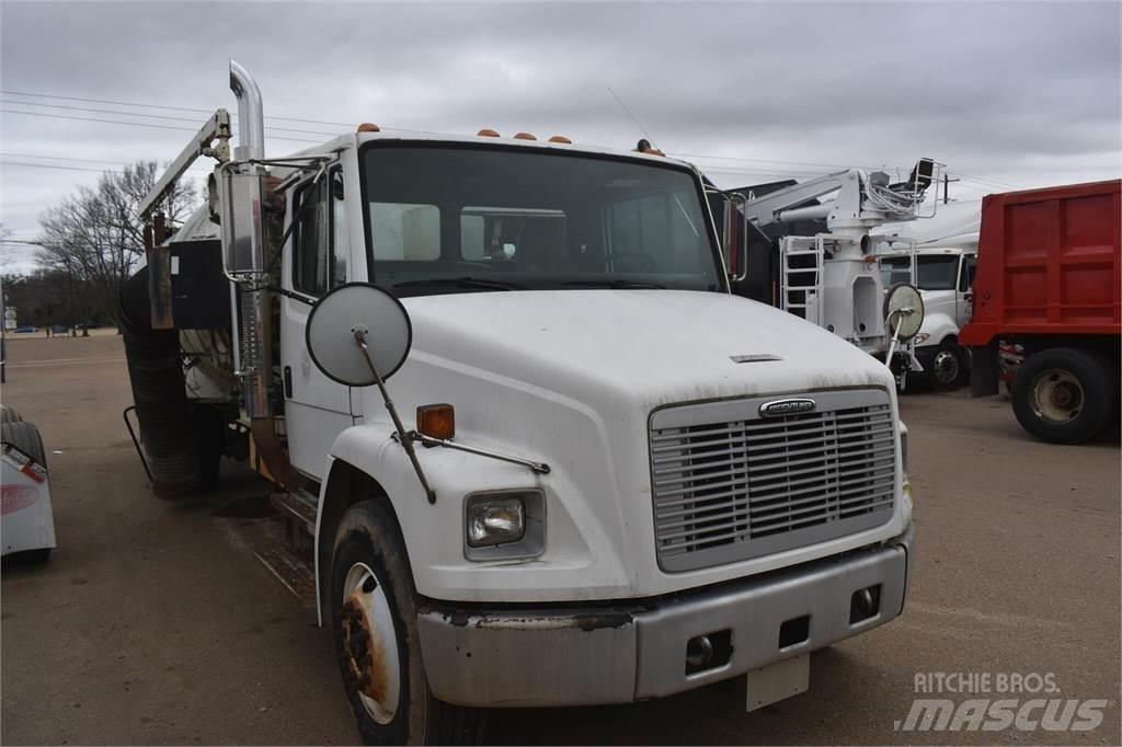 Freightliner FL70 Motrici cisterna