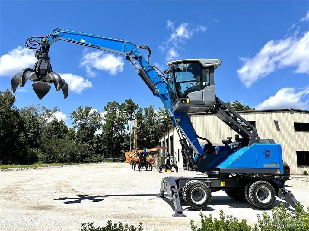Fuchs MHL320F Pelle à déchets