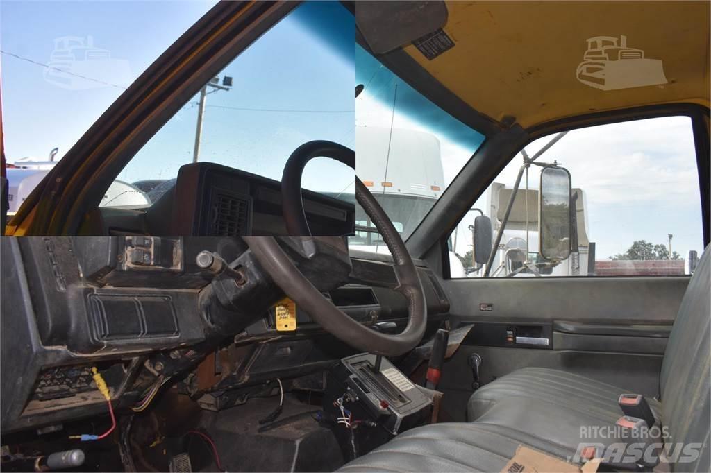 GMC TOPKICK C6500 Camion benne
