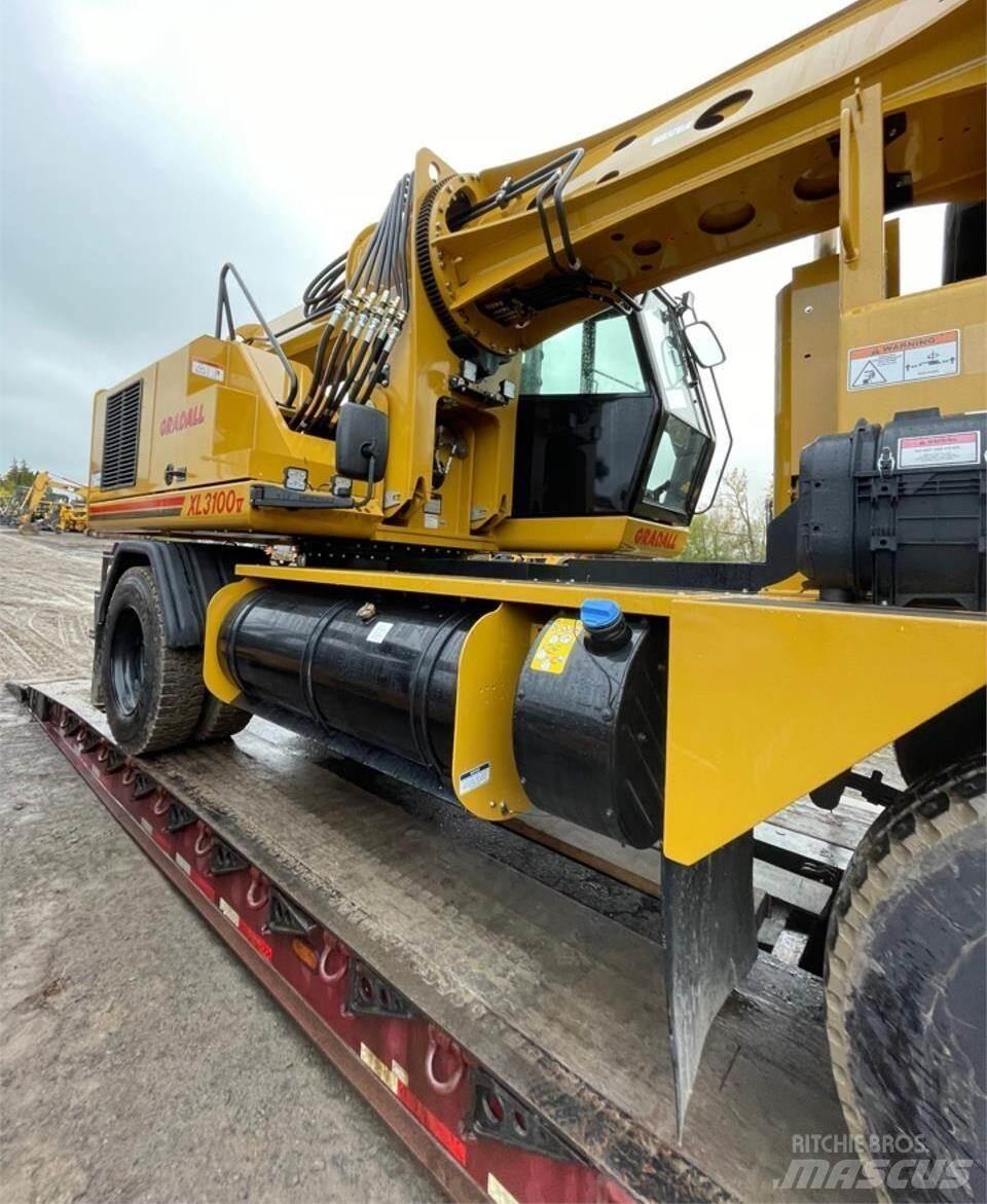 Gradall XL3100 V Pelle sur pneus