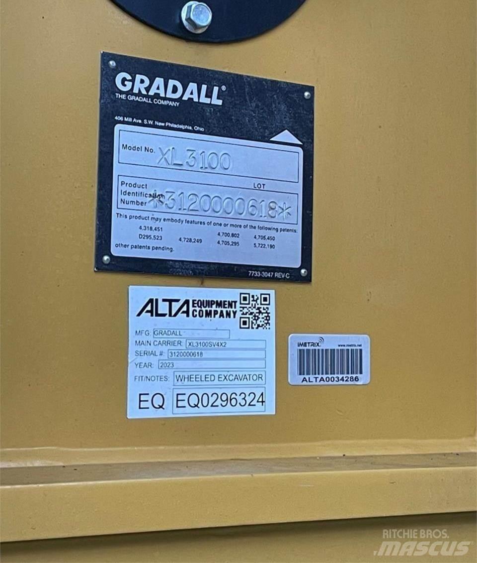 Gradall XL3100 V Pelle sur pneus