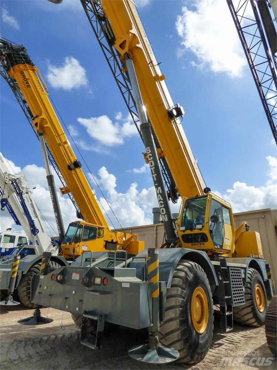Grove RT890E Grues mobiles