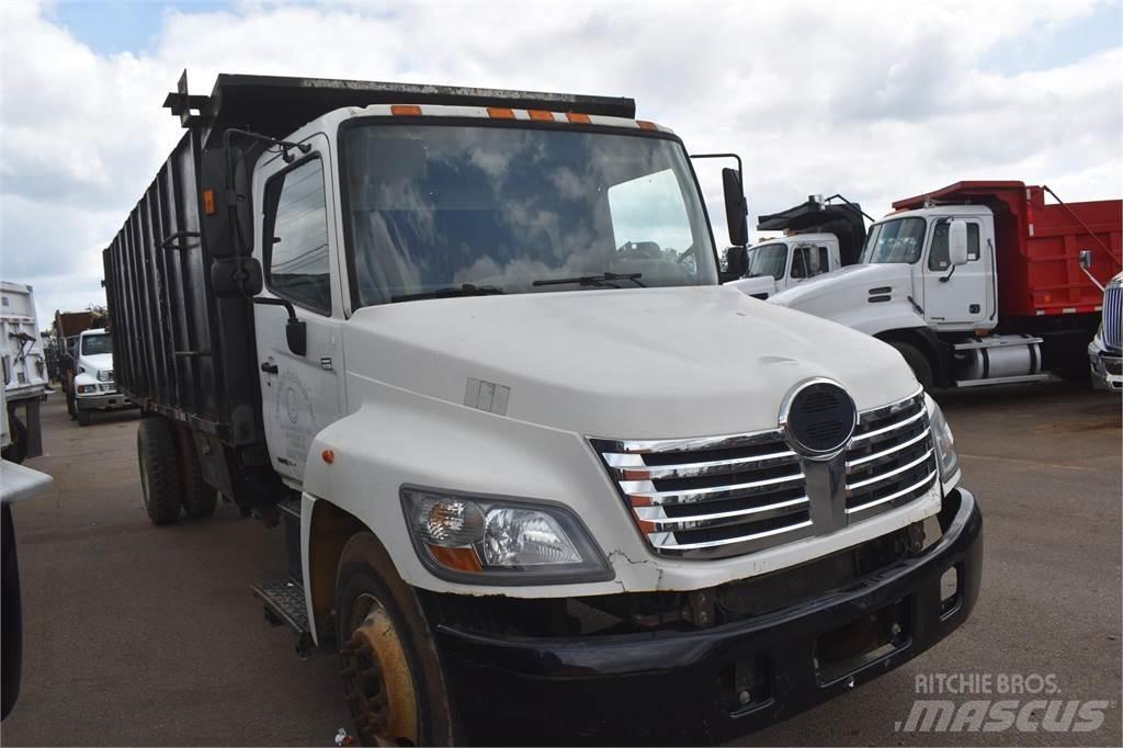 Hino 268 Camion benne