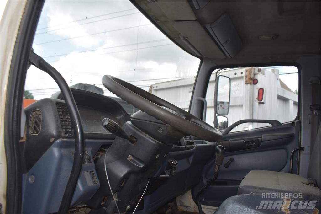 Hino 268 Camion benne