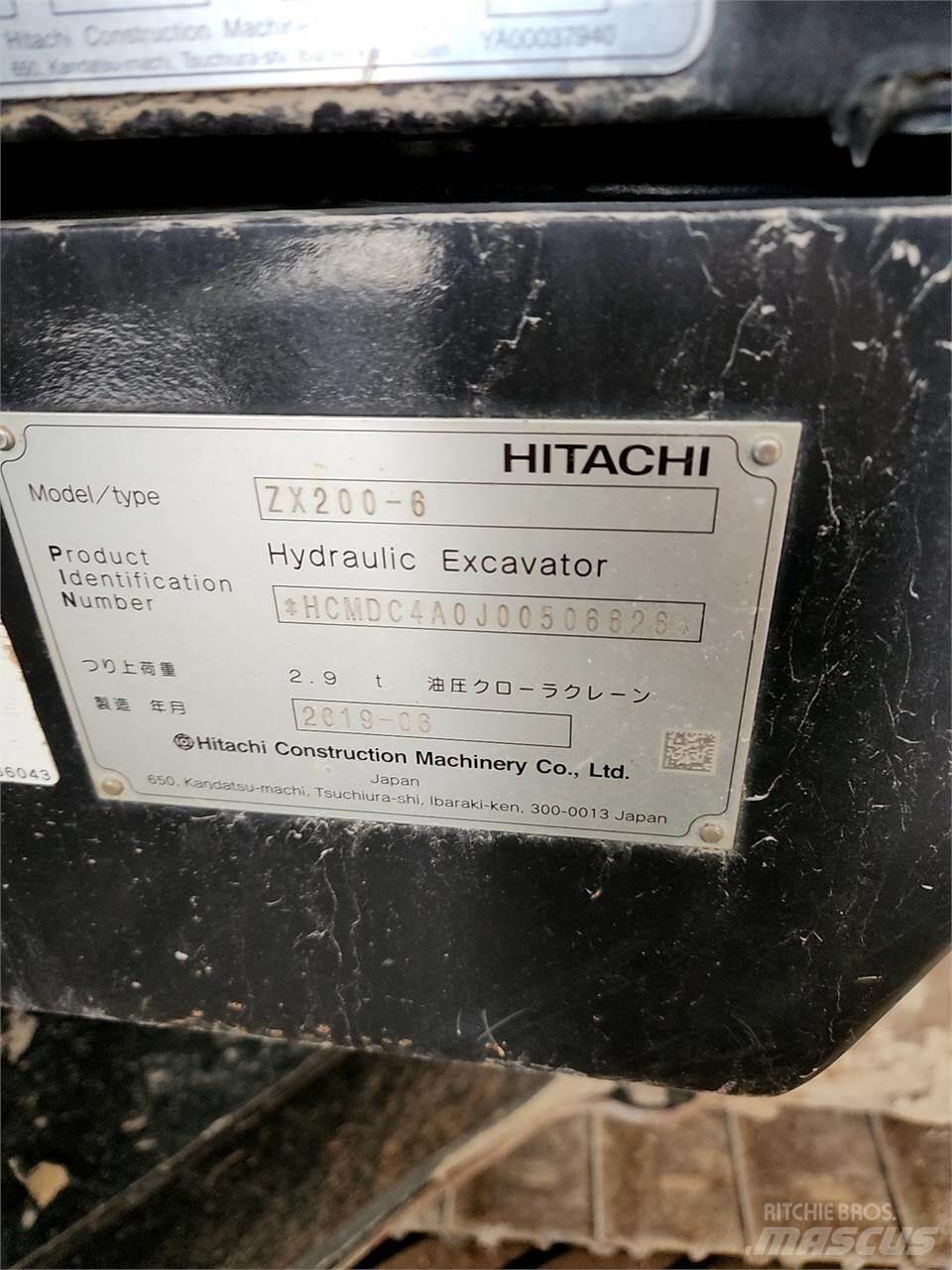 Hitachi ZX200-6 Pelle sur chenilles
