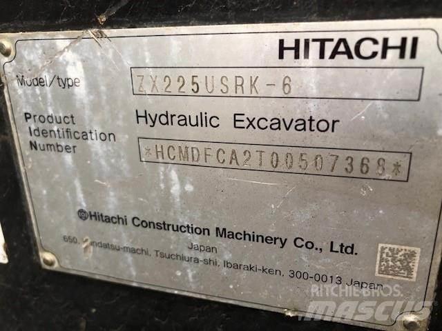 Hitachi ZX225USRK-6 Pelle sur chenilles